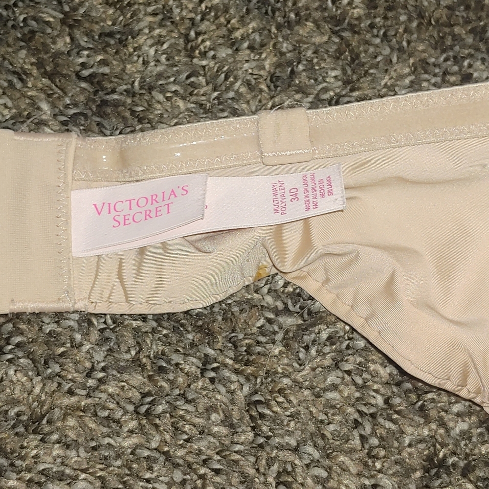 Victoria Secret Strapless Bra - Picture 5 of 7